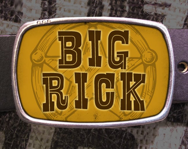 Funny belt clearance buckles